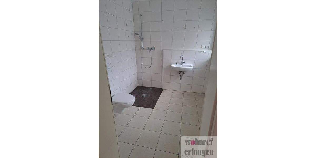 Etagenwohnung Erlangen Innenstadt - 4 Zimmer, 99 m&sup2;, 1.590&euro; | Angebot:25674770