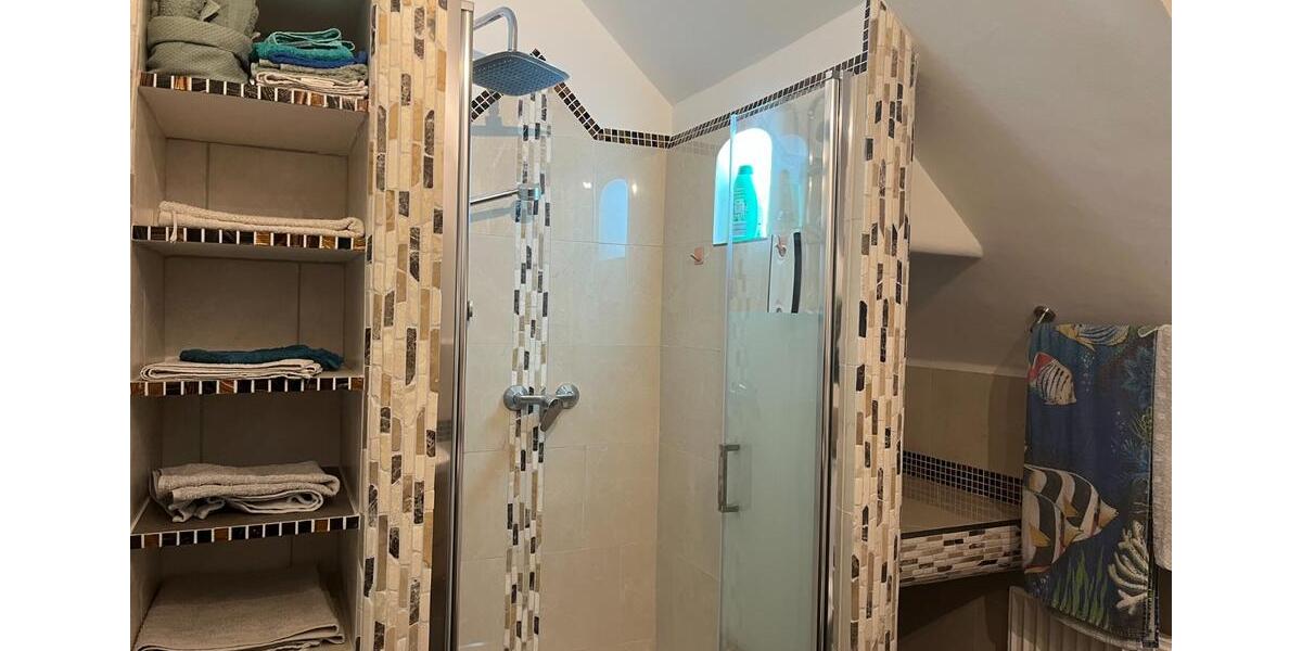 Wohnen in schöner 2er WG in Adendorf. 16.5 zimmer