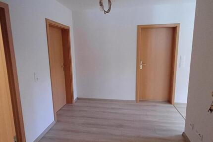 Neu renovierte 3 Zimmer Dachgeschoßwohnung