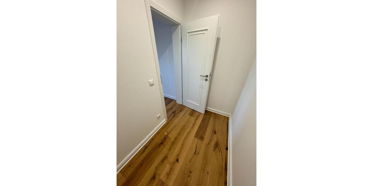 Erdgeschoßwohnung Limbach-Oberfrohna Oberfrohna - 3.5 Zimmer, 101 m&sup2;, 1.061&euro; | Angebot:24700876