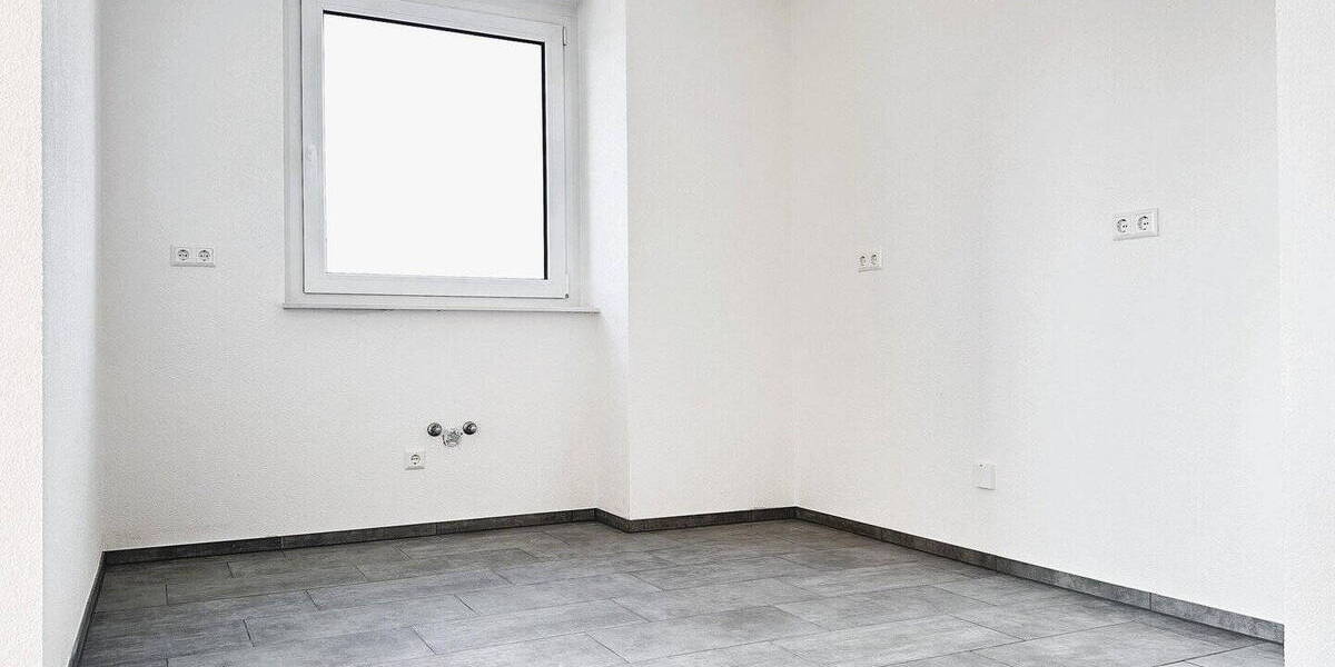 Etagenwohnung Singen Nordstadt - 2 Zimmer, 70 m&sup2;, 969&euro; | Angebot:26080537