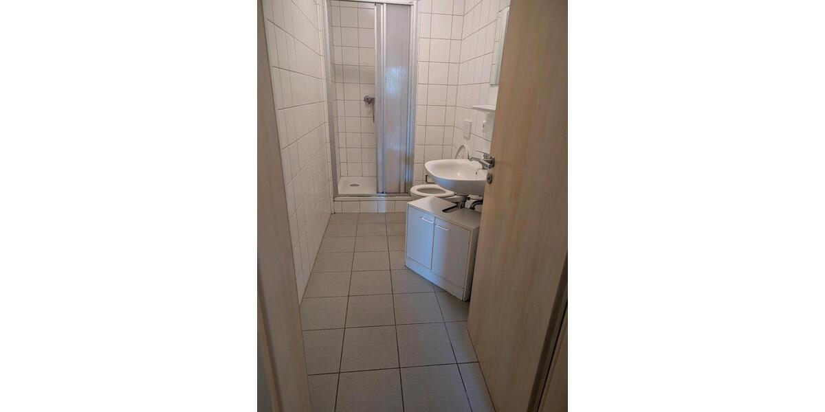 Vermiete 4- Zimmer Wohnung mit Balkon, uninähe 4 zimmer