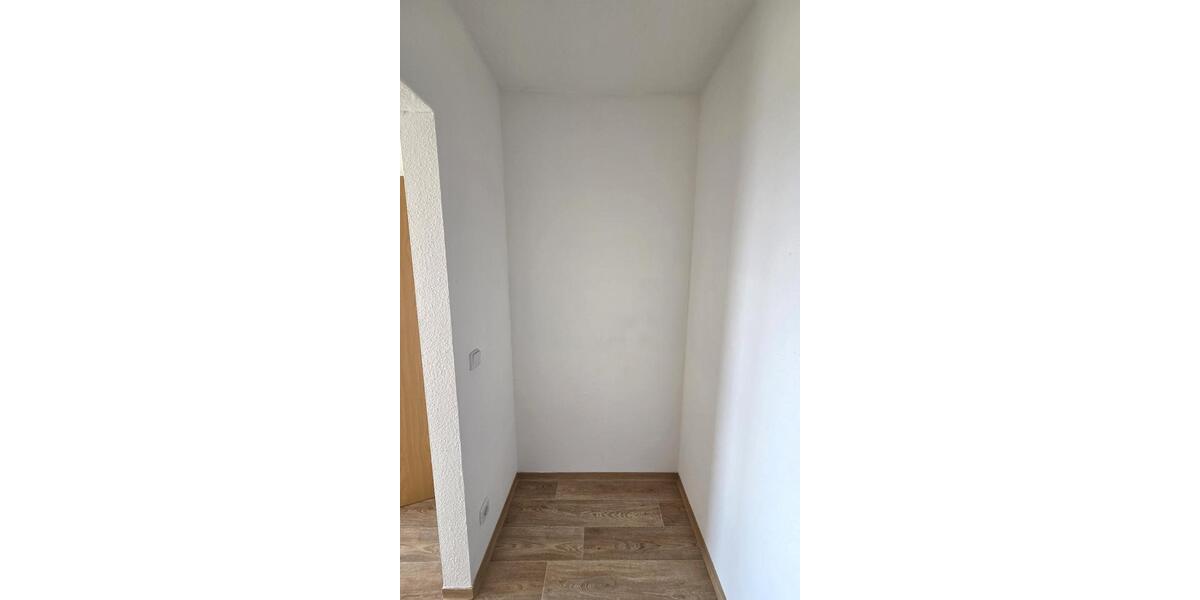 Etagenwohnung Hohenstein-Ernstthal Ernstthal - 5 Zimmer, 110 m&sup2;, 731&euro; | Angebot:25298527