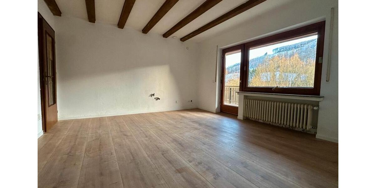 4-Zimmer-Penthousewohnung mit Kamin & Balkon 4 zimmer