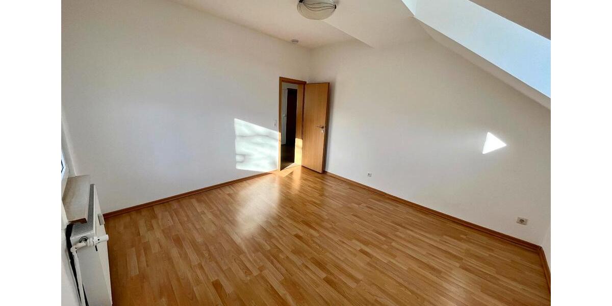 Dachgeschoßwohnung Unna - 2 Zimmer, 90 m&sup2;, 740&euro; | Angebot:26579811