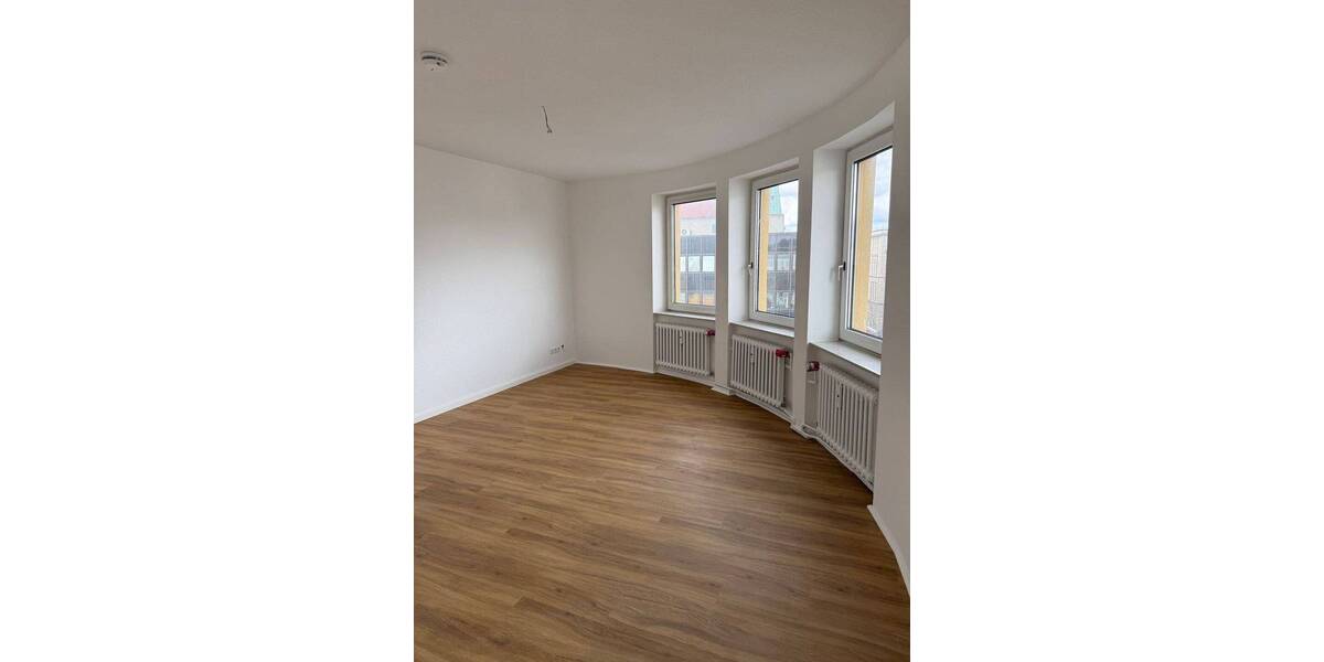 Etagenwohnung Braunschweig Innenstadt - 3 Zimmer, 91 m&sup2;, 900&euro; | Angebot:26807156