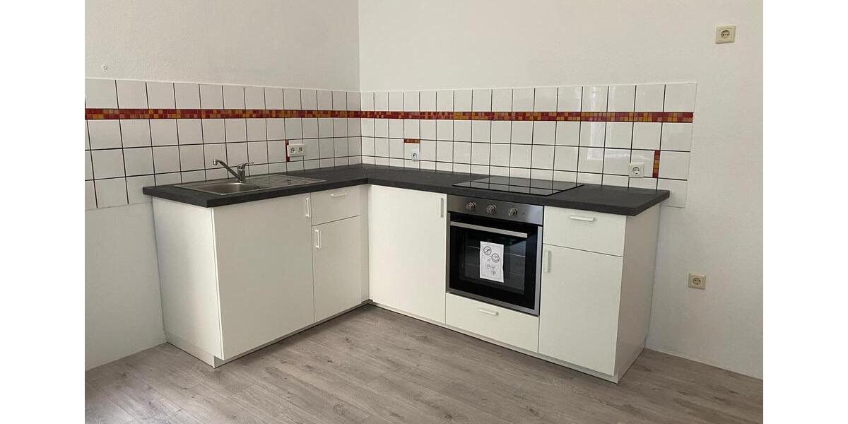 Renovierte Frauen - WG · All-Inclusive Miete · Top-Lage ab 01.11. zimmer