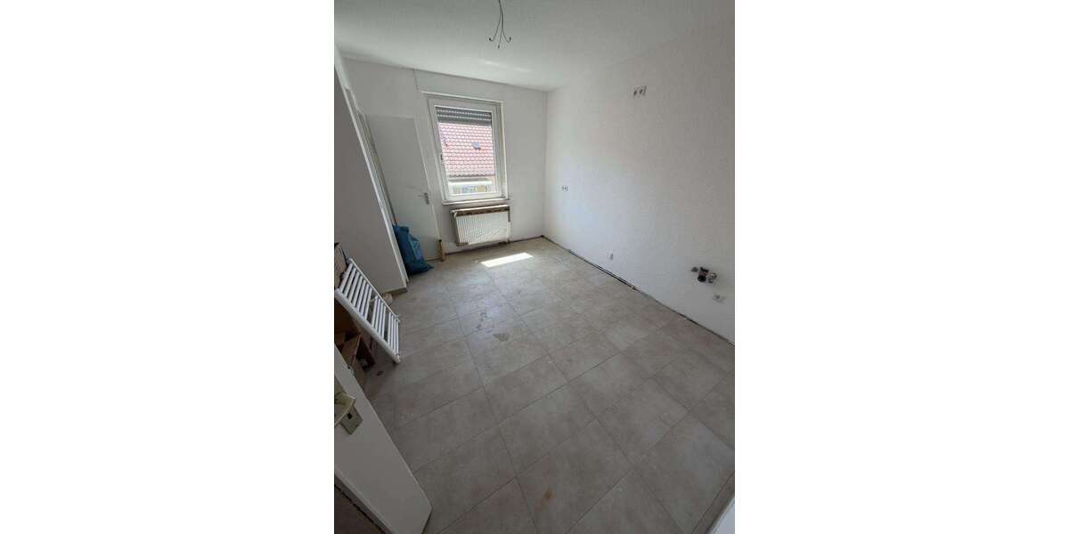 Etagenwohnung Würzburg Grombühl - 3 Zimmer, 68 m&sup2;, 760&euro; | Angebot:26885335