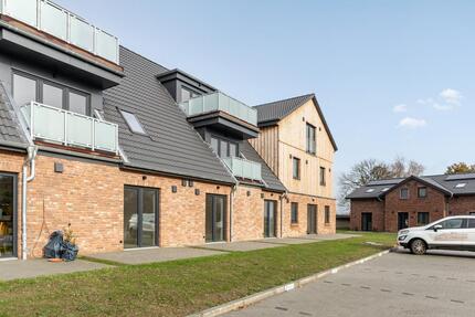 Wohnung Dörphof - 3 Zimmer, 100 m&sup2;, 1.250&euro; | Angebot:24034552