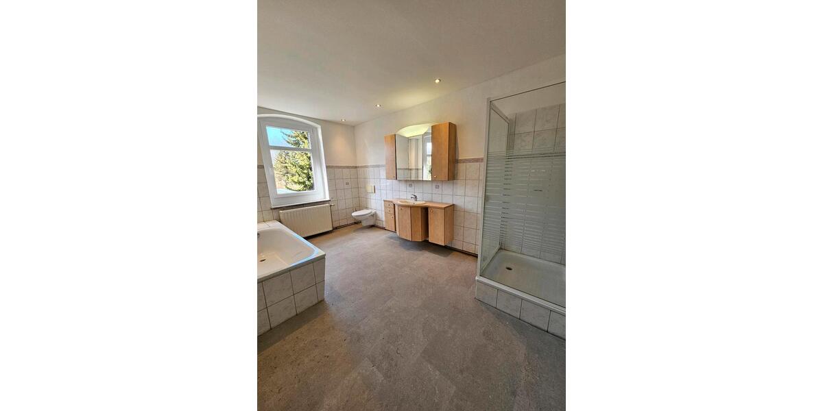 Etagenwohnung Adorf/Vogtland Vogtland - 3 Zimmer, 89 m&sup2;, 710&euro; | Angebot:26050447