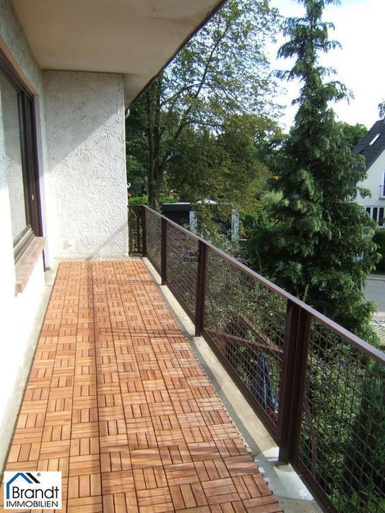 Attraktive AltbauWohnung am Rande der Stadt!