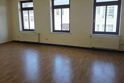 Wohnung Döbeln - 3 Zimmer, 82 m&sup2;, 399&euro; | Angebot:27701439