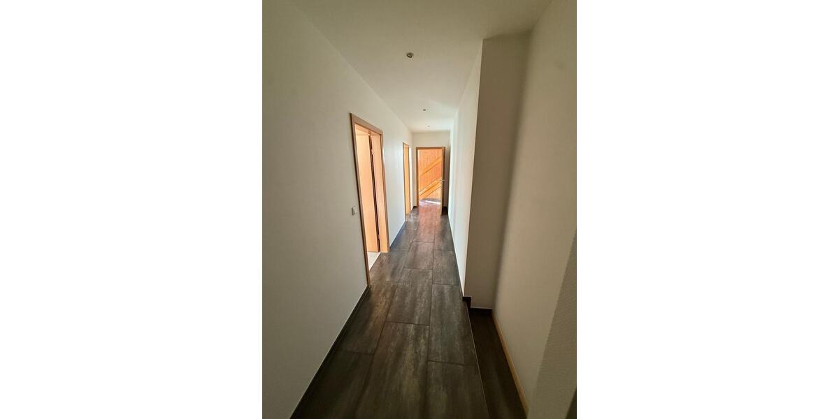 Maisonettenwohnung Flensburg - 5 Zimmer, 136 m&sup2;, 1.210&euro; | Angebot:26478583