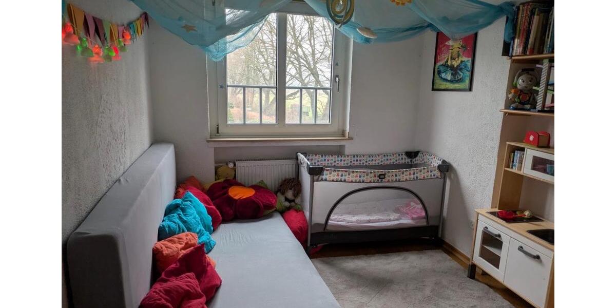 Etagenwohnung Krefeld Gellep-Stratum - 3 Zimmer, 76 m&sup2;, 910&euro; | Angebot:26441275