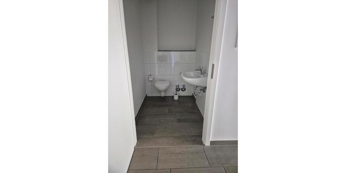Erdgeschoßwohnung Mönchengladbach Süd - 3 Zimmer, 1.300&euro; | Angebot:23538029