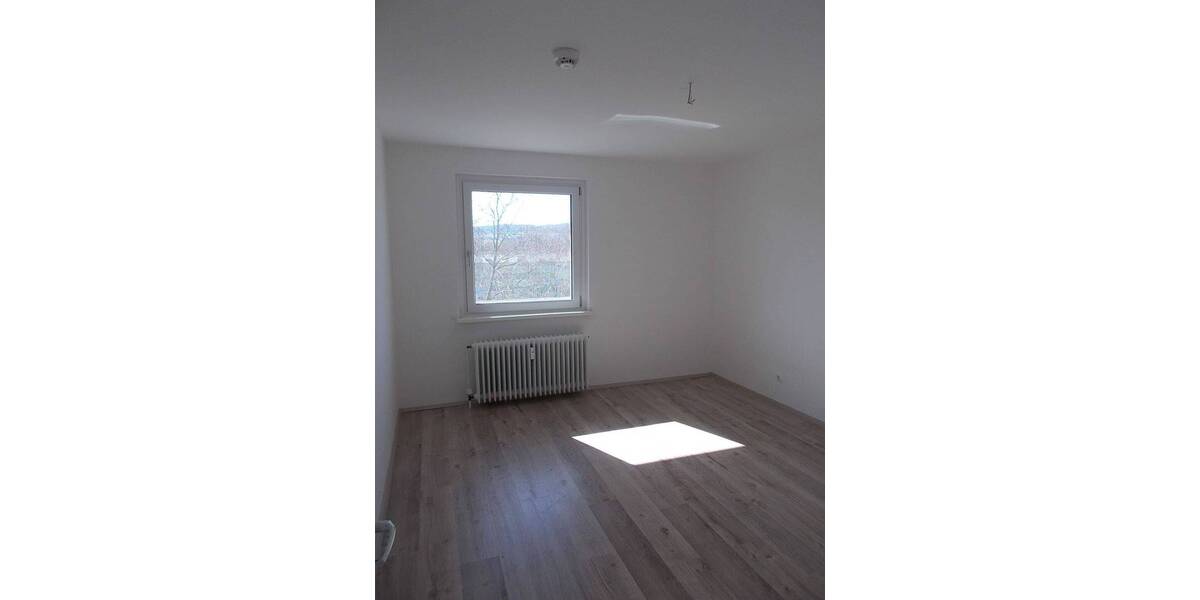 Etagenwohnung Salzgitter Lebenstedt - 3 Zimmer, 73 m&sup2;, 385&euro; | Angebot:23814109