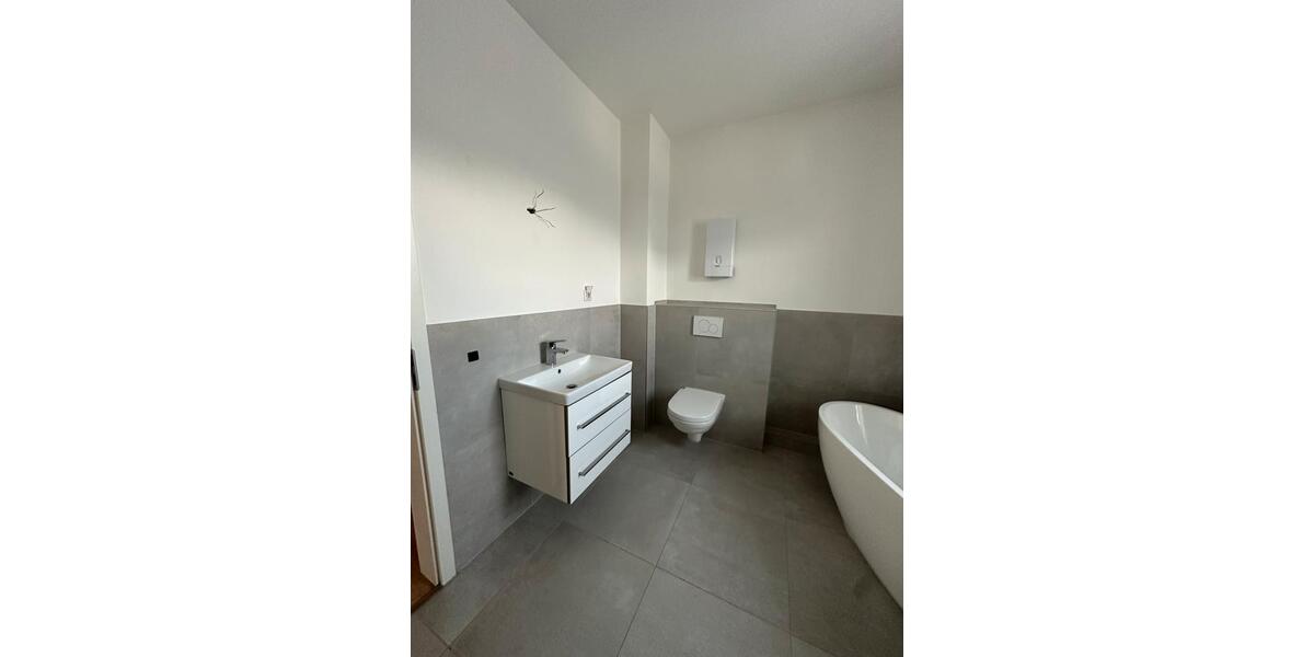 Dachgeschoßwohnung Krefeld - 3 Zimmer, 105 m&sup2;, 1.149&euro; | Angebot:24801525