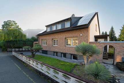 Haus Wuppertal Gemarkung Langerfeld - 6 Zimmer, 240 m&sup2;, 2.500&euro; | Angebot:23815575