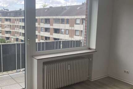 Wohnung Mönchengladbach Süd - 3 Zimmer, 74 m&sup2;, 691&euro; | Angebot:26926576