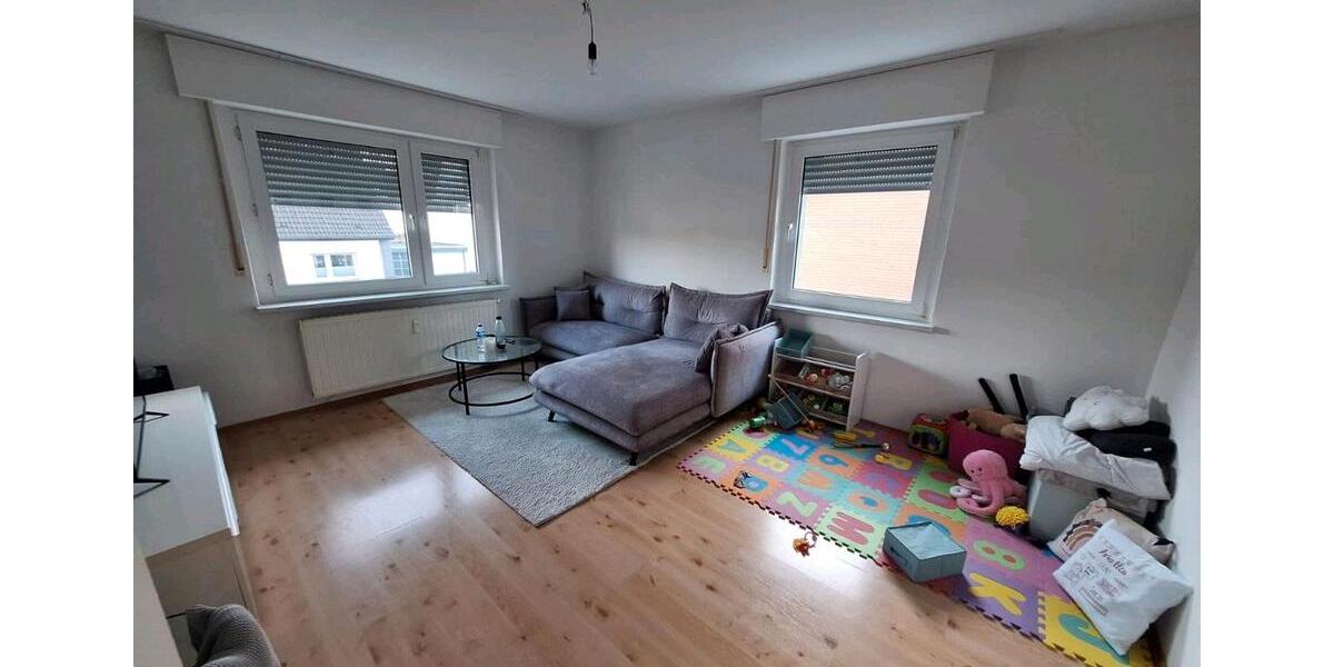 Etagenwohnung Warstein - 4 Zimmer, 90 m&sup2;, 600&euro; | Angebot:24657583