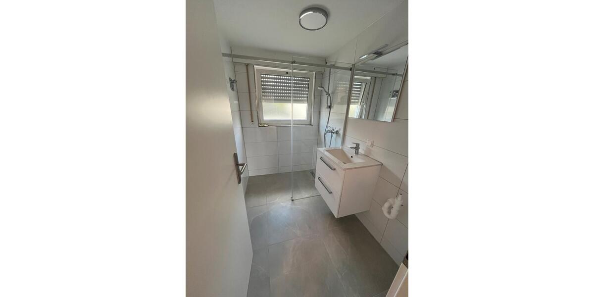 Etagenwohnung Baltmannsweiler - 4 Zimmer, 87 m&sup2;, 1.200&euro; | Angebot:26620989