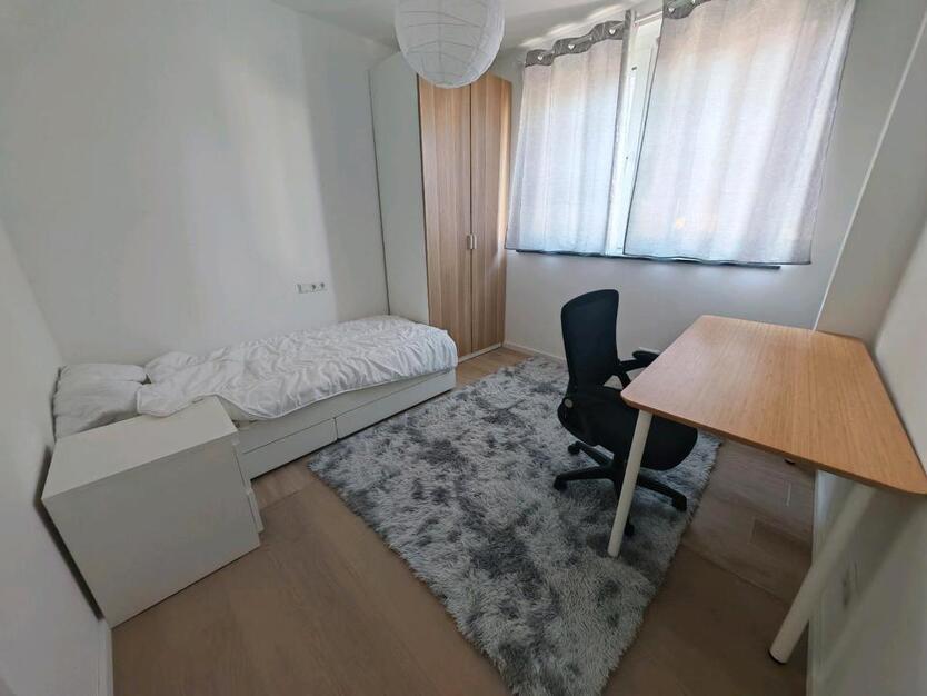 WG Zimmer in 3er WG Neubaugebiet Stammheim ab 15. Dez.