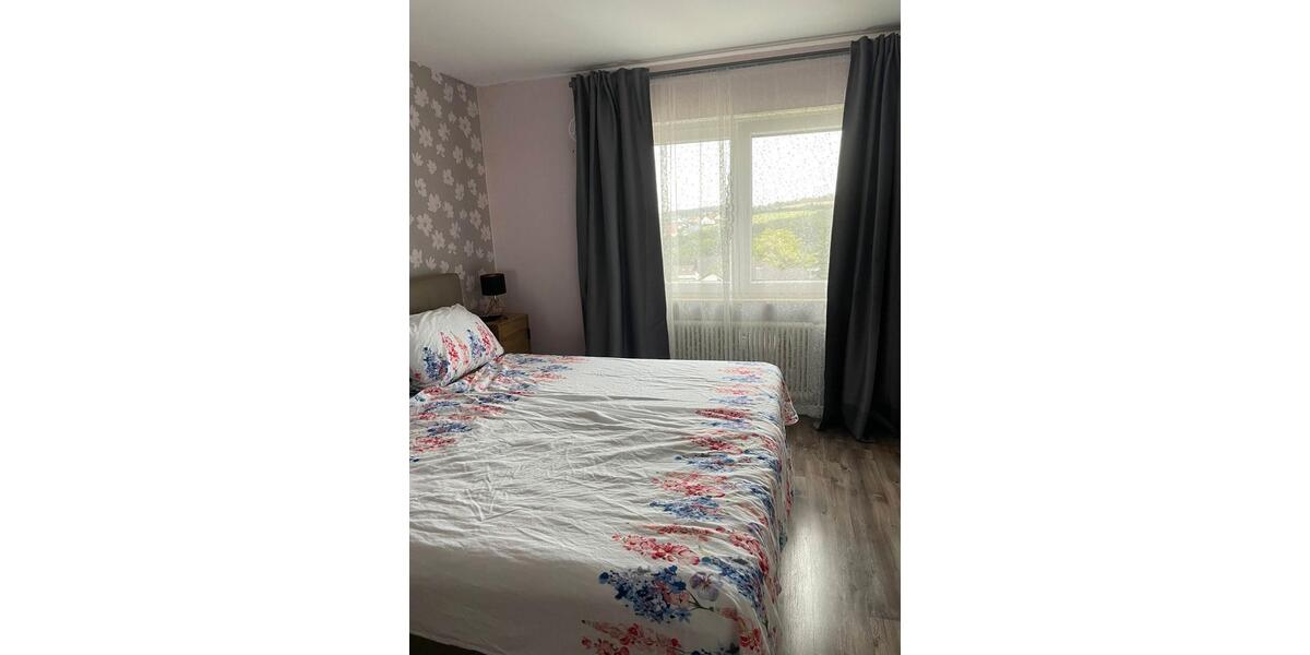 Etagenwohnung Osterburken - 5 Zimmer, 160 m&sup2;, 1.300&euro; | Angebot:26089148