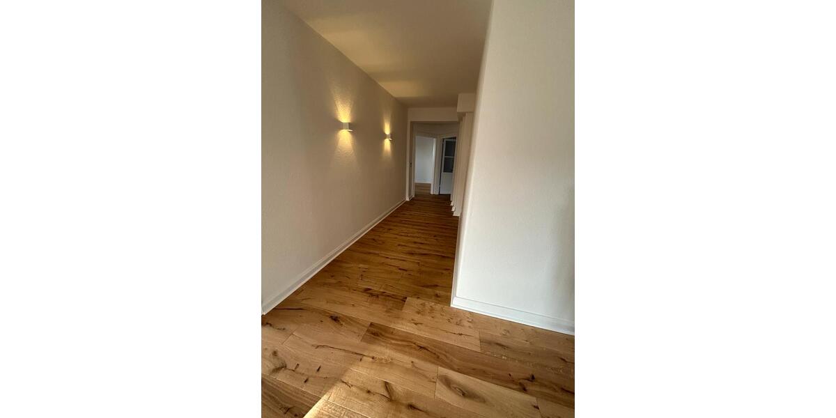 Dachgeschoßwohnung Koblenz Arenberg-Immendorf - 4 Zimmer, 145 m&sup2;, 1.740&euro; | Angebot:24671858