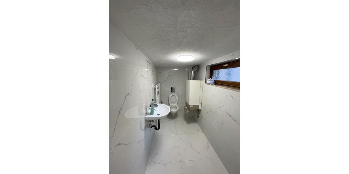 Wohnen auf Zeit Kitzingen - 10 Zimmer, 100 m&sup2;, 18&euro; | Angebot:26226216