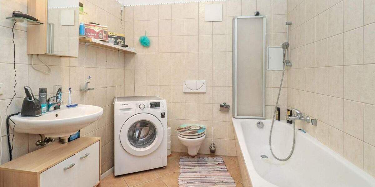 Etagenwohnung Stendal Altstadt - 3 Zimmer, 80 m&sup2;, 597&euro; | Angebot:23973358