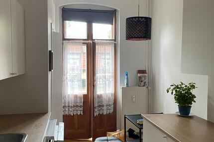 1 Zimmer mit EBK & Balkon 1 zimmer