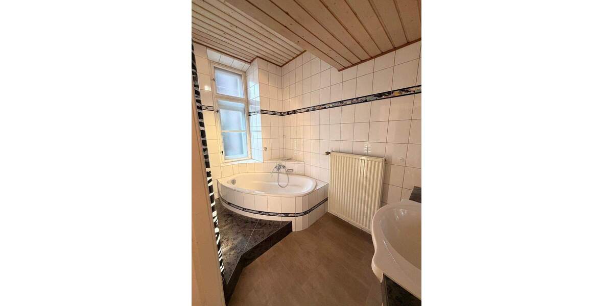 Etagenwohnung Nürnberg Muggenhof - 5 Zimmer, 120 m&sup2;, 1.200&euro; | Angebot:24967114