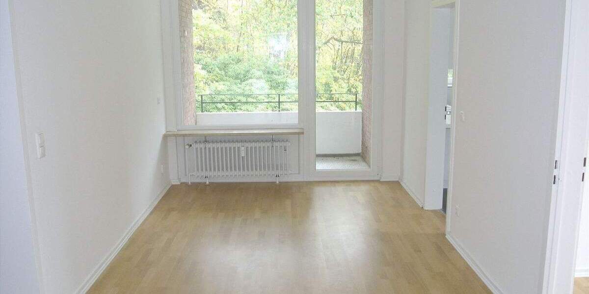 Etagenwohnung Hamburg Rissen - 3 Zimmer, 122 m&sup2;, 1.690&euro; | Angebot:25111800