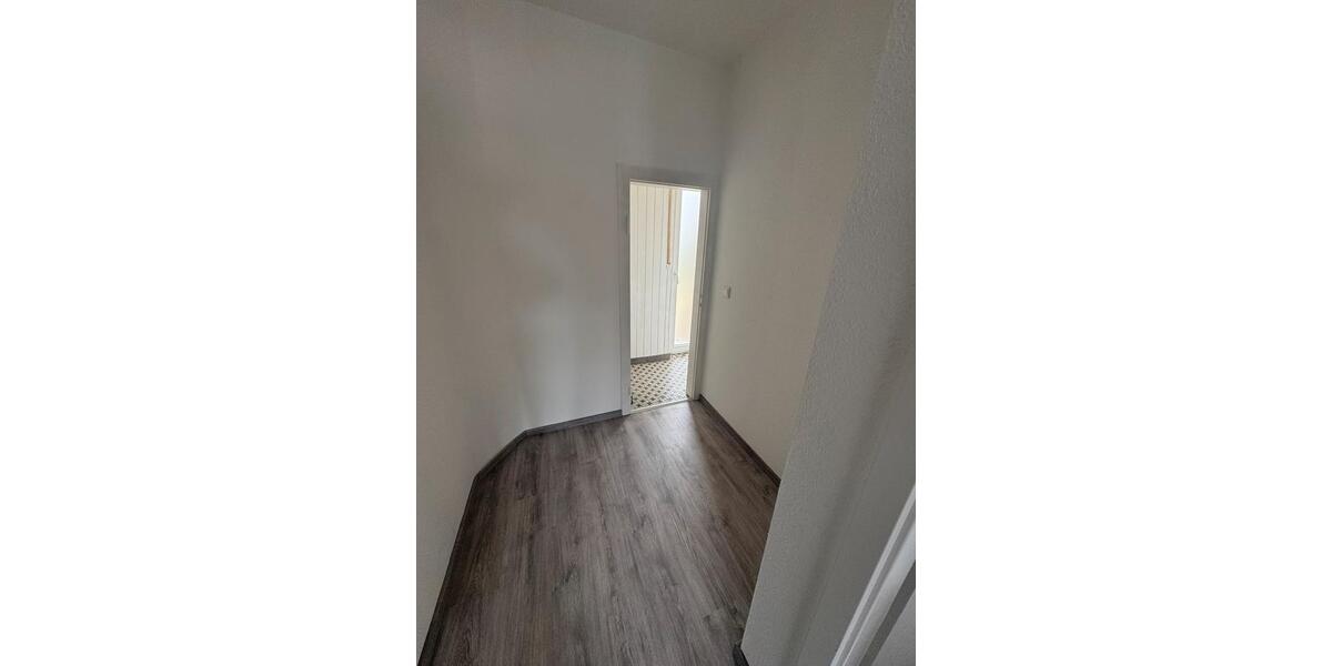 Erdgeschoßwohnung Löhne - 3 Zimmer, 85 m&sup2;, 900&euro; | Angebot:26337681