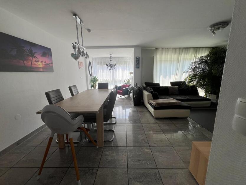 Doppelhaushälfte mit Sauna, Whirlpool & PV-Anlage zu vermieten