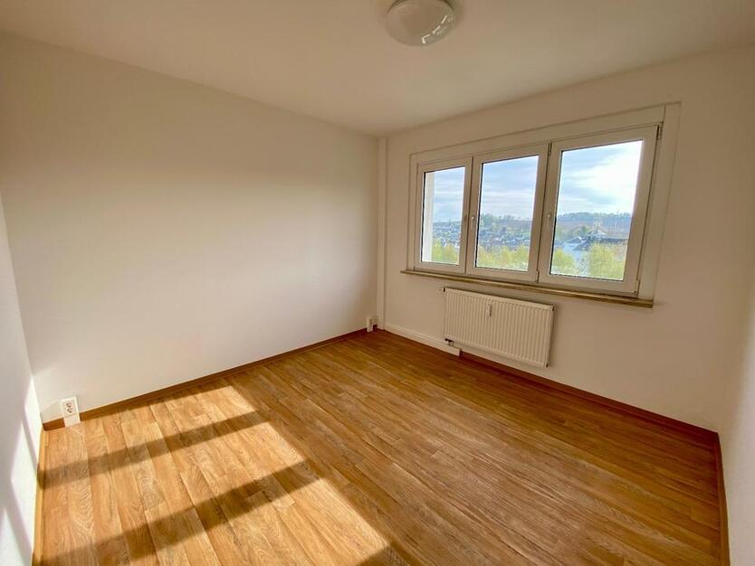 2-Raum Wohnung mit Loggia zu vermieten!