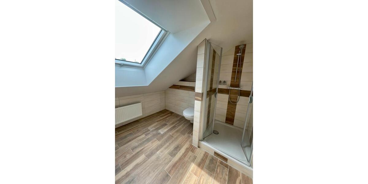 Dachgeschoßwohnung Leidersbach - 2 Zimmer, 60 m&sup2;, 600&euro; | Angebot:26527332