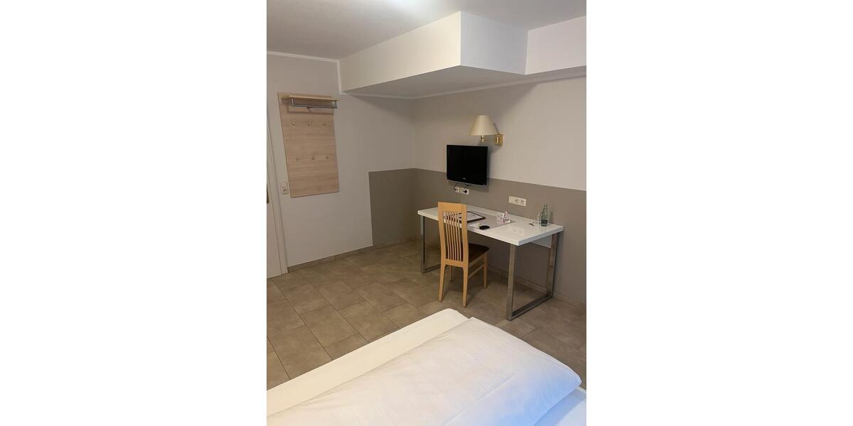 Wohnen auf Zeit Allershausen - 1 Zimmer, 16 m&sup2;, 550&euro; | Angebot:25870471