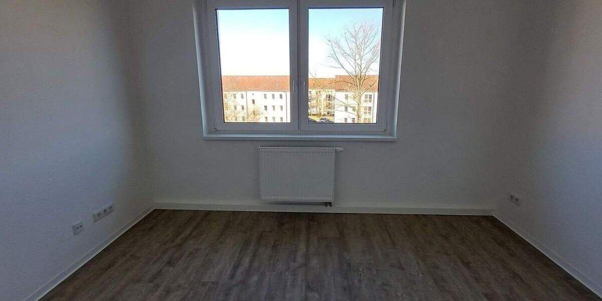 Etagenwohnung Merseburg - 4 Zimmer, 84 m&sup2;, 547&euro; | Angebot:25694817