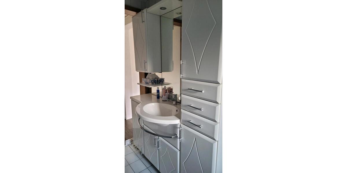 Erdgeschoßwohnung Gummersbach - 3 Zimmer, 70 m&sup2;, 600&euro; | Angebot:25874340