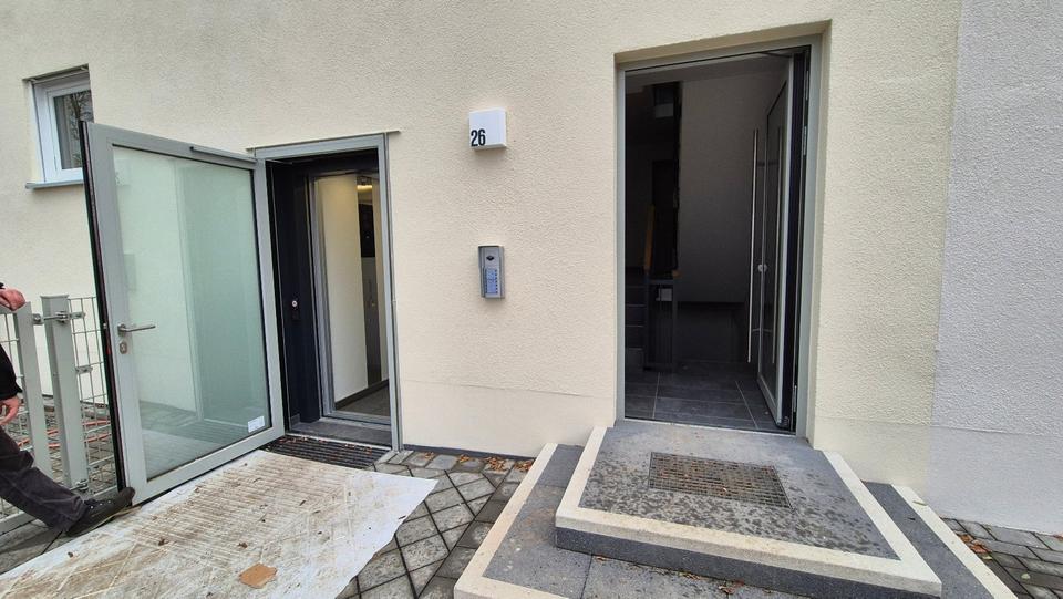 4 Raum-Wohnung, Loggia, Badewanne+Dusche, 3 OG4OG 4 zimmer