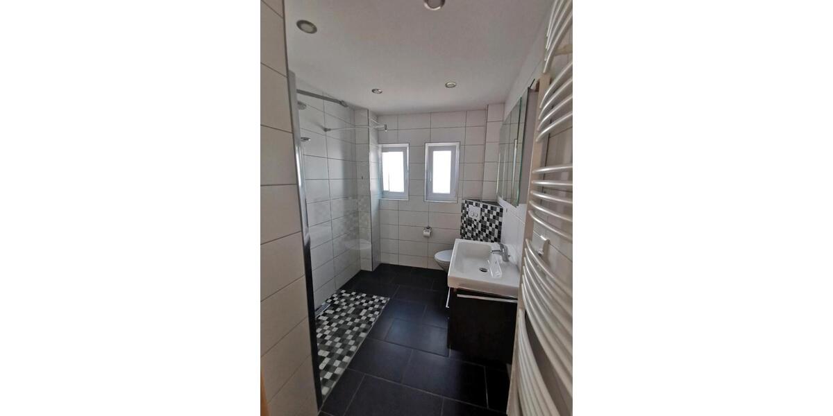 Erdgeschoßwohnung Heusweiler - 3 Zimmer, 83 m&sup2;, 750&euro; | Angebot:24750712