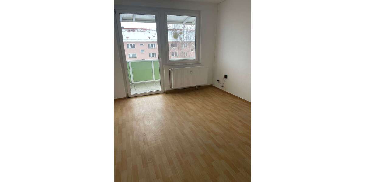 Etagenwohnung Calbe - 2 Zimmer, 35 m&sup2;, 245&euro; | Angebot:24893108