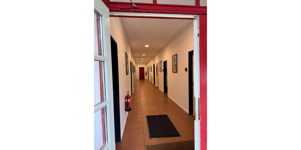 Wohnen auf Zeit Schafstedt - 8 Zimmer, 15 m&sup2;, 15&euro; | Angebot:24072069