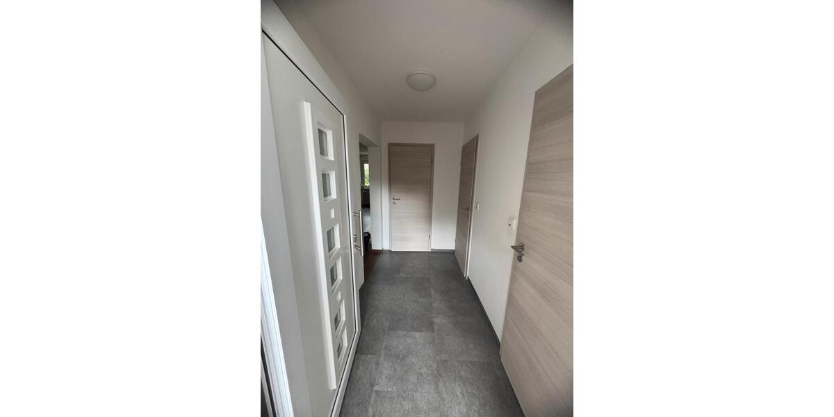 Etagenwohnung Leonberg - 4 Zimmer, 80 m&sup2;, 1.200&euro; | Angebot:25753186