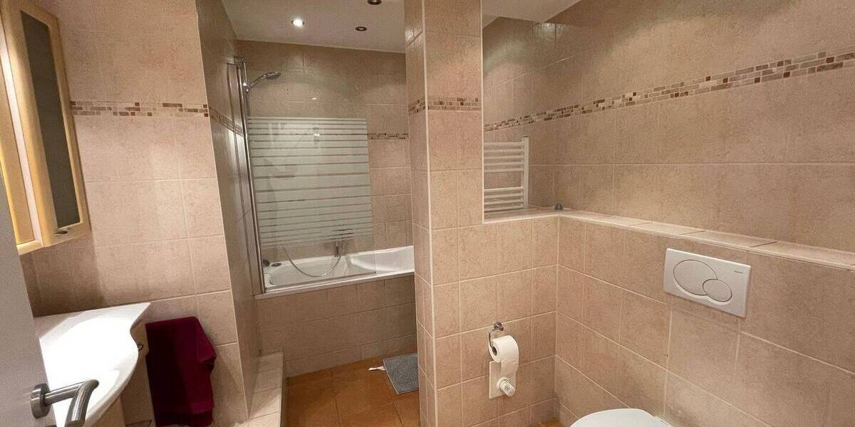 Reihenmittelhaus Hamburg Farmsen-Berne - 3 Zimmer, 105 m&sup2;, 1.650&euro; | Angebot:26798854