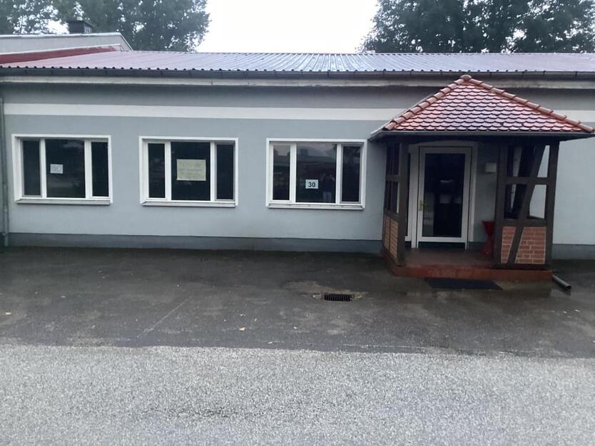 Büro und Praxisräume
