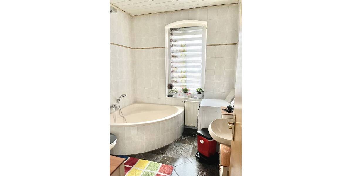 Etagenwohnung Freital - 2 Zimmer, 61 m&sup2;, 350&euro; | Angebot:26014949