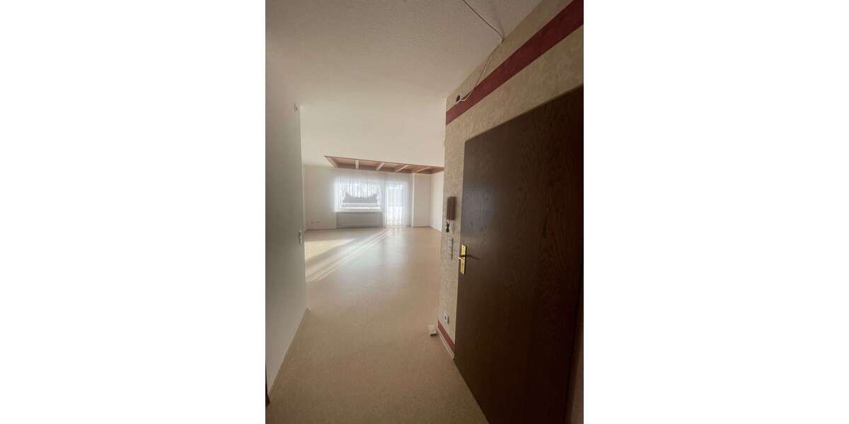 Etagenwohnung Bad Salzhausen Bad Salzhausen - 4 Zimmer, 127 m&sup2;, 1.135&euro; | Angebot:25979926