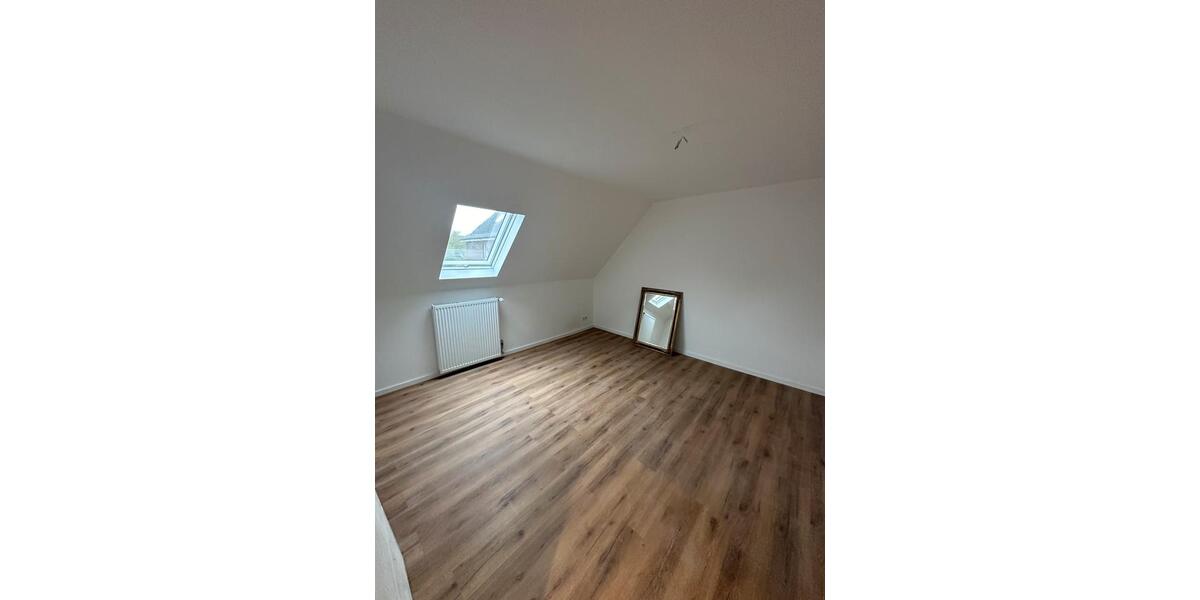 Maisonettenwohnung Meerbusch - 4 Zimmer, 120 m&sup2;, 1.900&euro; | Angebot:26384269